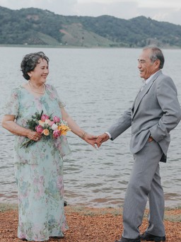 Bộ ảnh cưới ông bà U.80: Mãi hạnh phúc chuyện tình thời 'ông bà anh'