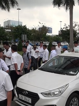 Sau TP.HCM, đến lượt taxi Đà Nẵng sẽ kiện Grab