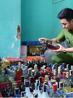 Công an Đà Nẵng đột kích bar OQ Lounge