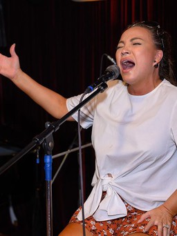 Khánh Ly, Thanh Hà hát vì người nghèo ở Hội An