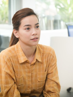 Hồ Ngọc Hà lần đầu diễn hài với vai gái quê lên tỉnh tìm việc