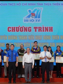 Tuyên dương thanh niên tiêu biểu trong phong trào tình nguyện tại Thừa Thiên - Huế