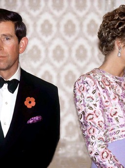 Thái tử Charles từng bị thẩm vấn vì dòng nhật ký đáng sợ của Vương phi Diana