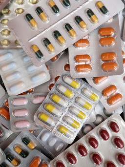 Dân đổ xô tích trữ dược phẩm, nhà chức trách Nga nói nhu cầu 'ảo'