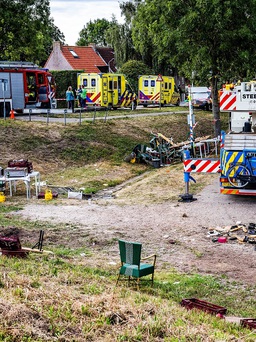 Xe tải lao vào đám đông ở Hà Lan, nhiều người thương vong