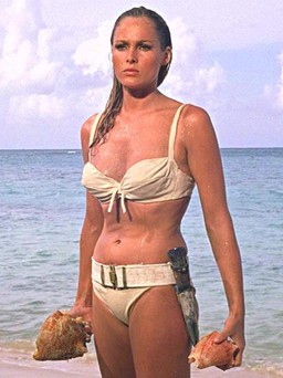 Hình tượng ‘Bond girl’ thay đổi ra sao qua các thập niên?