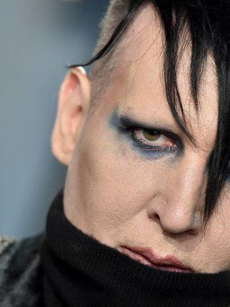 Vụ ca sĩ Marilyn Manson hành hung phụ nữ hé lộ thêm chi tiết ‘rùng rợn’