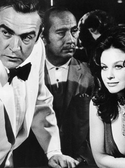 ‘Bond girl’ Lana Wood trải lòng về mối tình vụng trộm với Sean Connery