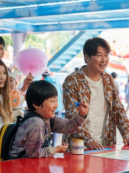 Phim mới của IU và ảnh đế Song Kang Ho ra rạp Việt Nam