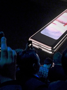 Apple sẽ ra mắt iPhone Fold vào năm 2025 và phát triển MacBook gập lại