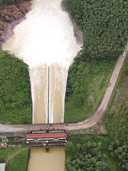 Hồ Kẻ Gỗ đã cắt được 200 triệu m3 nước cho hạ du