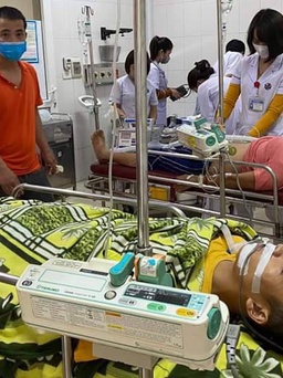 Đốt than sưởi ấm, cả nhà phải nhập viện cấp cứu