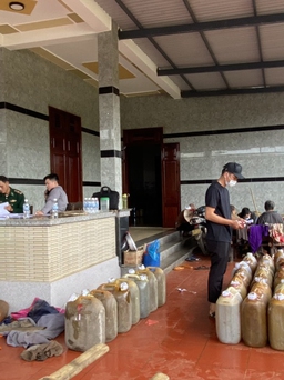 Quảng Ngãi: Biên phòng cảng Dung Quất phát hiện vụ tàng trữ, mua bán trái phép xăng dầu