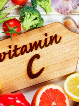 Ngày mới với tin tức sức khỏe: Vitamin C có ngừa Covid-19?