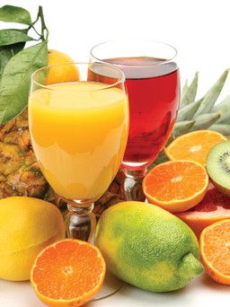 Axit uric cao có nên uống nhiều nước trái cây?