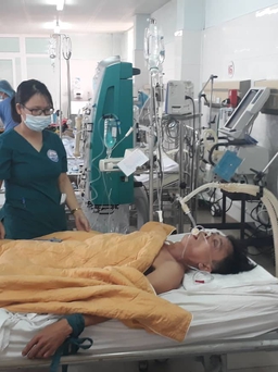Ba người nguy kịch sau khi uống rượu ở Triệu Độ: Một người tử vong