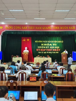 Huyện đầu tiên của Quảng Trị tổ chức 'kỳ họp không giấy'