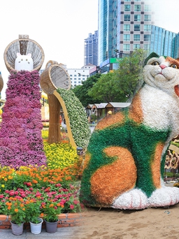 Khám phá đường hoa Nguyễn Huệ: Uyên ương mèo hot nhất Tết Quý Mão 2023?