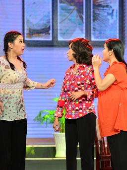 NSƯT Kim Tử Long đưa cả vợ và con gái lên sân khấu