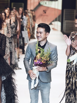 Mặc chân đau, Minh Triệu vẫn diễn xuất thần cùng Thanh Hằng