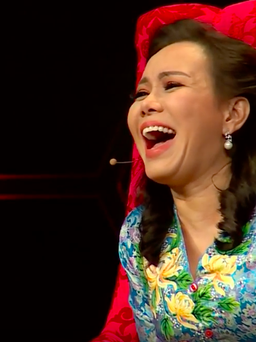 Việt Hương cười không ngừng với 'Next top model' phiên bản làng hài