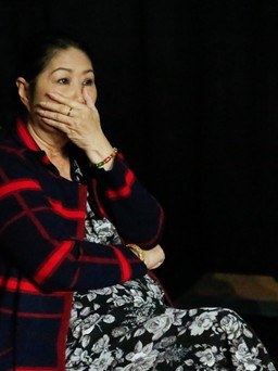 Nghệ sĩ Kim Phương bật khóc nghe con trai hát về người chồng đã mất