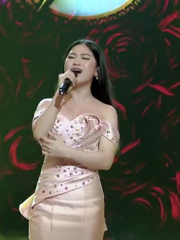 Xuất hiện 'em gái Hương Tràm' khiến Phương Uyên trố mắt ngạc nhiên