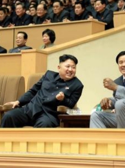 Huyền thoại Dennis Rodman cầu nguyện cho sức khỏe của ông Kim Jong-un