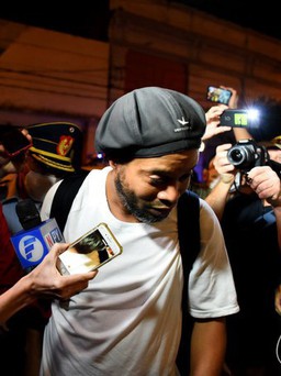 Ronaldinho được tự do sau 5 tháng bị giam giữ ở Paraguay