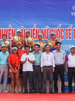 Chủ nhà Tam Kỳ vô địch Giải bóng chuyền nữ bãi biển quốc tế