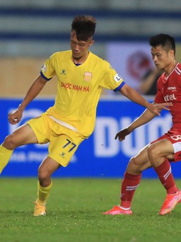 V-League: Nam Định luôn có thói quen ‘bắt nạt’ tân binh ở 'chảo lửa' Thiên Trường