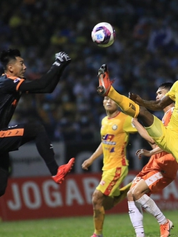 Tương lai nào chờ đợi chân sút xuất sắc nhất trong lịch sử V-League?
