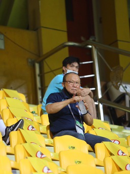 World Cup 2022: Khi thầy Park ngồi trên khán đài
