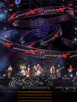 Winner X thế hệ mới xuất hiện cực ngầu trên sân khấu Youth Fest 2022