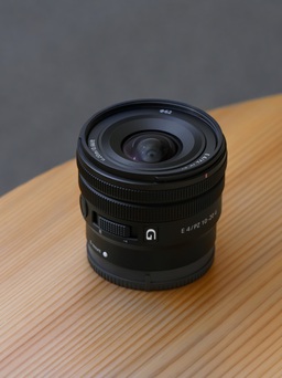 Sony ra mắt ba ống kính: PZ 10-20mm F4 G, E 15mm F1.4 G, E 11mm F1.8