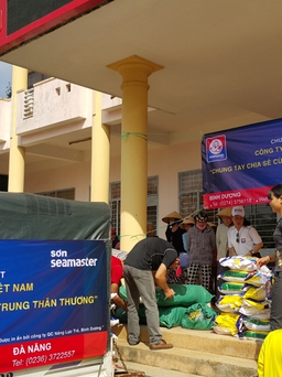 Sơn Seamaster Việt Nam đến tận nơi cứu trợ đồng bào bị ảnh hưởng của bão Damrey