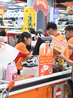 Đại siêu thị Co.opXtra Phạm Văn Đồng tặng xe Piaggio hút khách