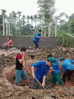 Đội tuyên truyền viên bảo vệ môi trường xã Hòa Hải, huyện Hương Khê, tỉnh Hà Tĩnh