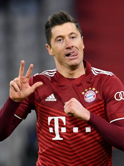 Lewandowski đi vào lịch sử Champions League ngày Bayern Munich thiêu rụi Salzburg 7-1