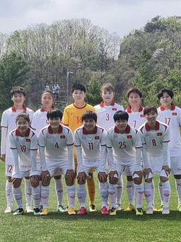 Tuyển nữ Việt Nam thắng kịch tính Hàn Quốc ở trận lượt về