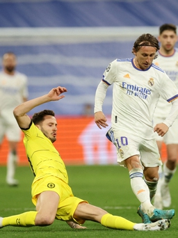 Cú vẩy má thiên tài của Modric và khác biệt đẳng cấp của Real Madrid