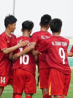U.16 Việt Nam lại thắng đậm 5 bàn, ép U.16 Indonesia vào thế khó