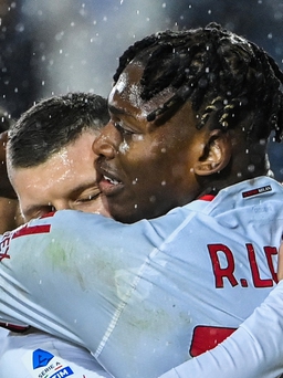 HLV Pioli tự hào cách AC Milan thắng sốc với 3 bàn trong phút bù giờ