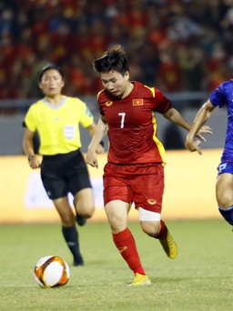 'David Beckham Việt Nam' Tuyết Dung muốn đá phạt góc ghi bàn tại World Cup