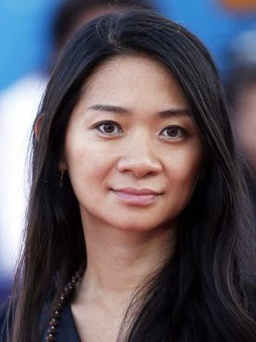 Đạo diễn Chloé Zhao làm giám khảo Liên hoan phim Venice lần thứ 78