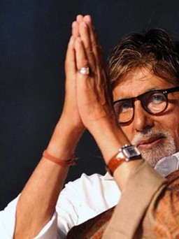 Siêu sao Bollywood Amitabh Bachchan khỏi Covid-19, con trai ông vẫn còn điều trị