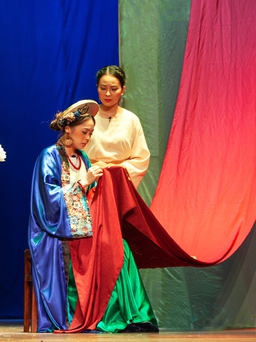 'Tấm và Hoàng hậu', 'Làm bạn với bầu trời' của Sân khấu Hồng Hạc tái xuất