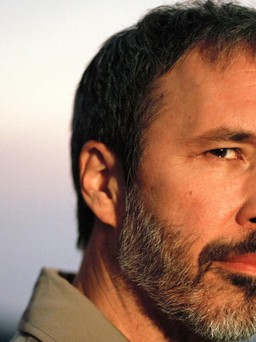 Denis Villeneuve, cha đẻ 'Xứ cát' làm phim loài người chạm mặt người ngoài hành tinh