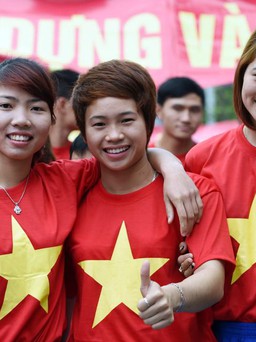 Hot girl điền kinh Nguyễn Thị Oanh: Căng thẳng SEA Games, không quên xinh đẹp