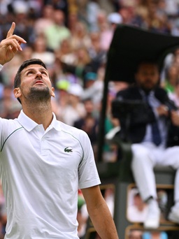 Wimbledon 2022 'thiết kế riêng' cho Djokovic?